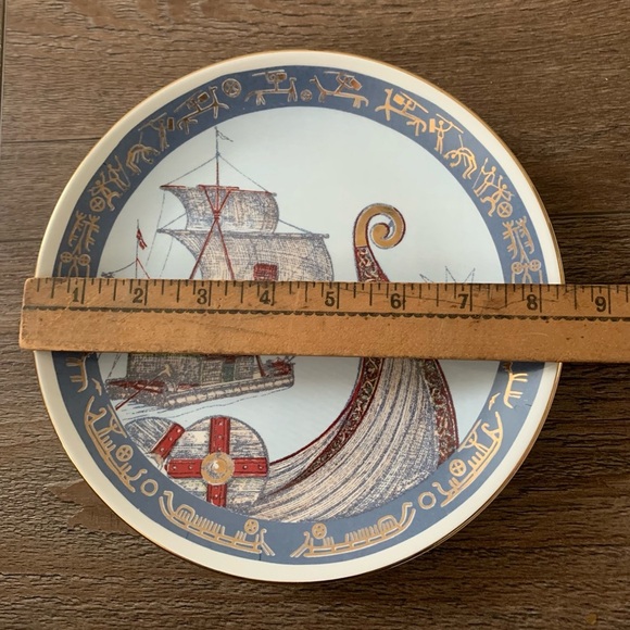 Decorative Nautical Plate with Ship Design - Picture 6 of 10